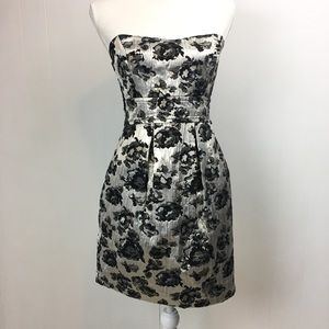 Teeze Me Sz 5 Cocktail Dress Metallic Strapless